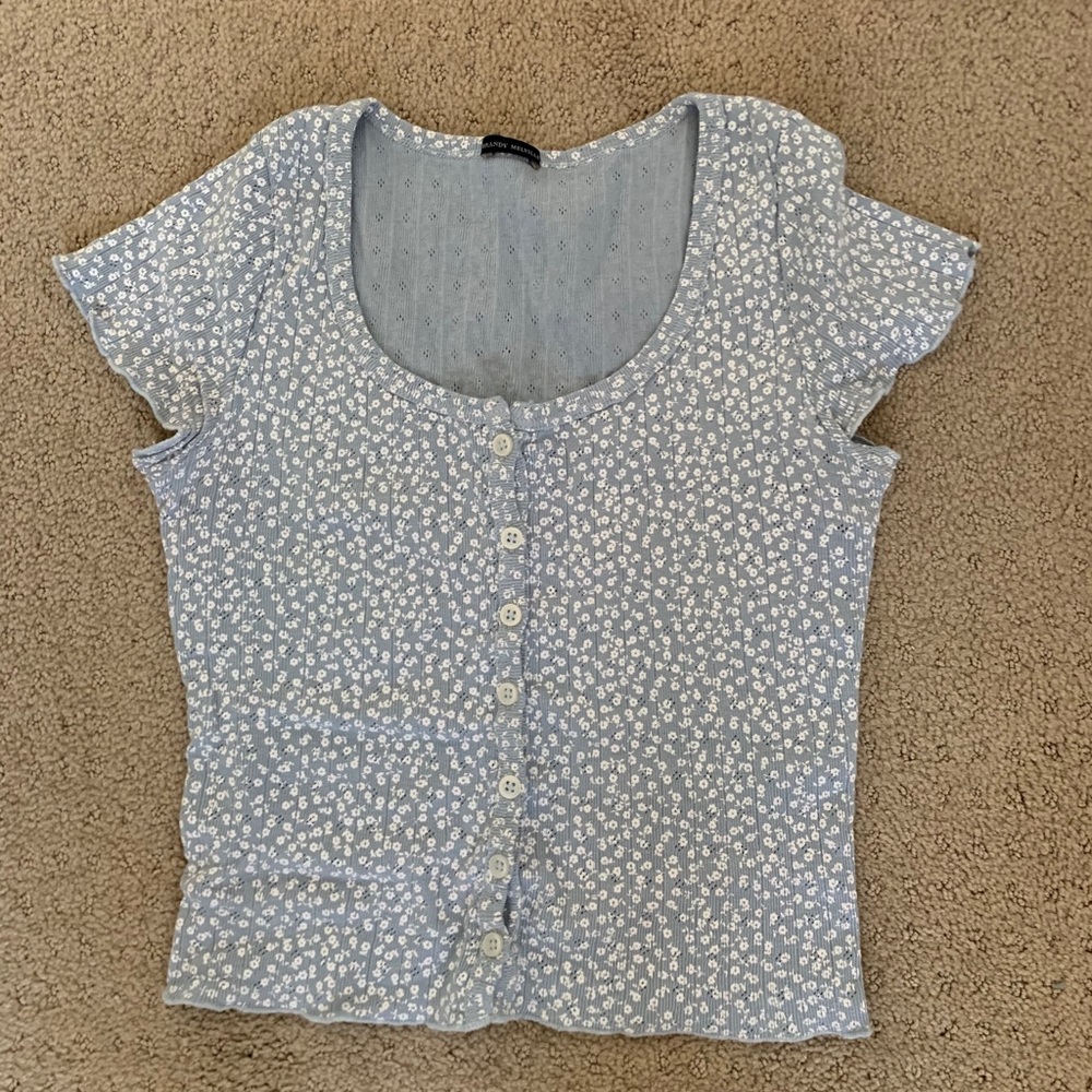 Brandy Melville Floral Zelly Top